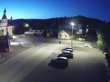 03 : 48