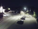 23 : 00