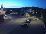 04 : 00