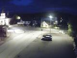 22 : 04