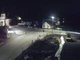 03 : 32