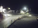 21 : 04