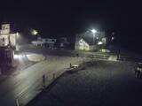 02 : 56