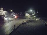 03 : 04