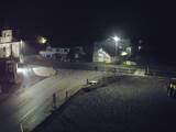 03 : 40