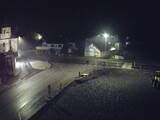 04 : 48