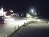 21 : 00