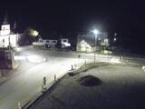 21 : 00