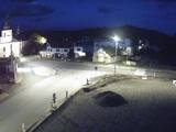 19 : 56