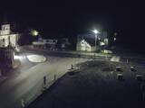 03 : 32
