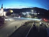06 : 12