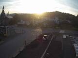 07 : 40