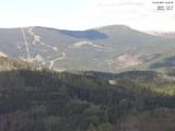 16 : 46