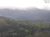 16 : 05