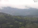 17 : 30