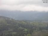 18 : 09