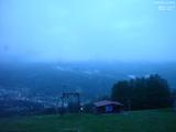04 : 33
