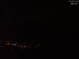 23 : 05