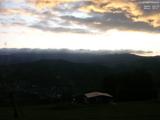 05 : 05