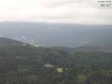 16 : 57