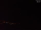 02 : 33