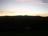 04 : 41