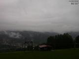 08 : 33