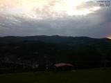 06 : 17