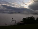 06 : 33
