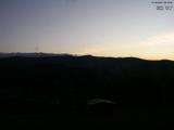 06 : 15