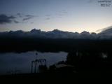 06 : 15