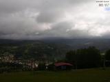 09 : 23