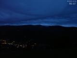 06 : 15