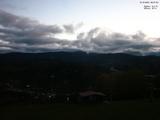 06 : 57