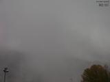 09 : 35