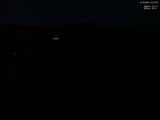 18 : 47