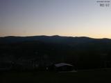 07 : 27