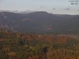 16 : 57