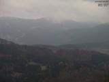 15 : 51
