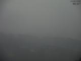 16 : 57