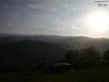 06 : 19