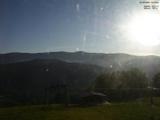 06 : 23