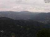 15 : 51