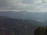 09 : 09