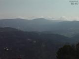 09 : 01