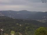 16 : 51