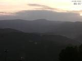 05 : 45
