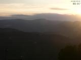 05 : 51