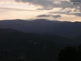 06 : 21