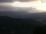 05 : 39